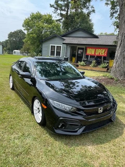 Black Honda Civic Si detailed at the 56 automotive shop in Pauline, SC